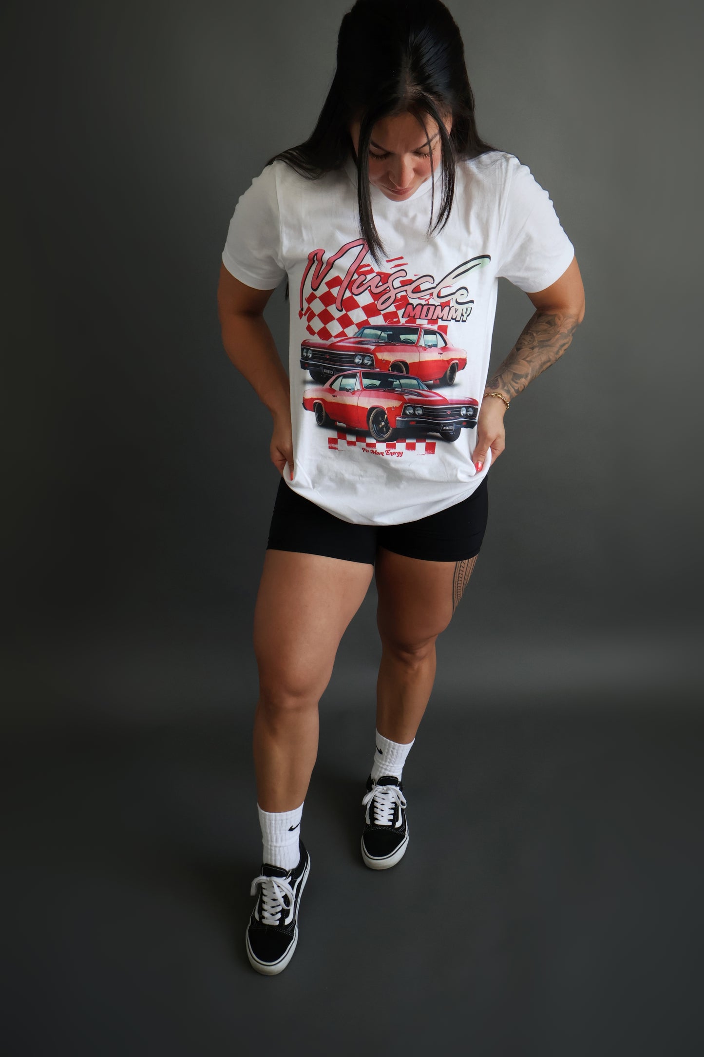 Muscle Mommy Retro Tee